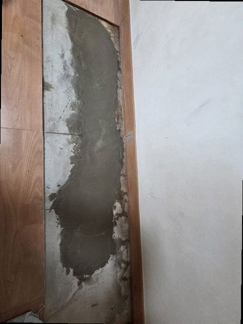 하남 누수탐지 누수 발생 전 천장 얼룩과 벽면 수분 흔적
