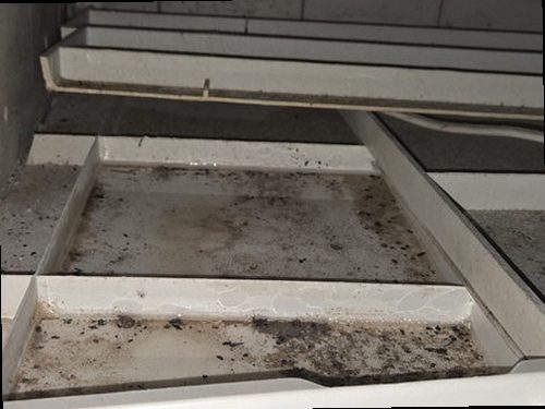 시흥 누수탐지 수도계량기 별침과 욕실 바닥 배수구를 확인하는 현장