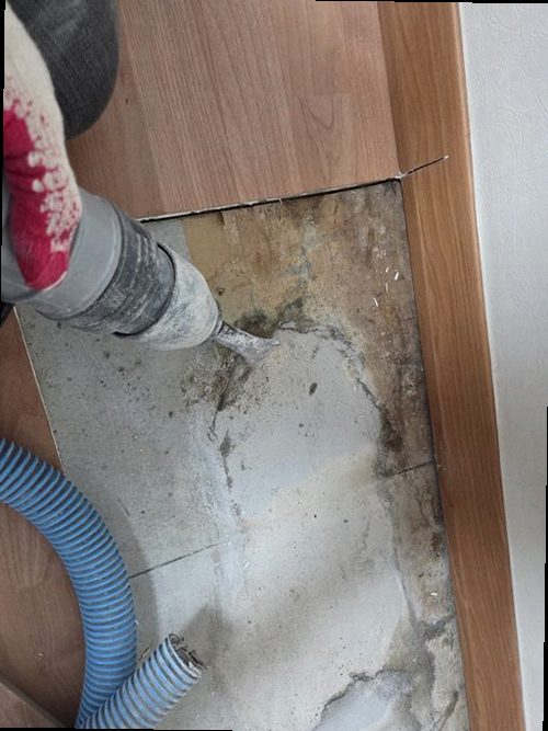 동작구 누수탐지 흑석동 누수탐지 거실물샘잡기 왜 작은 물자국이 커질까?