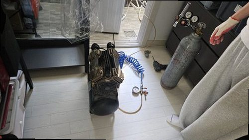 상록구 누수탐지 보일러와 배관 연결부 및 천장 누수 흔적 확인 모습