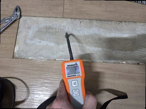 양천구 누수탐지 수도계량기 별침과 압력 검사를 이용한 누수 점검 모습