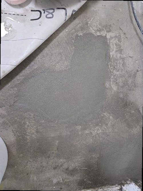 부산 북구 누수탐지 수도계량기 별침과 밸브를 확인하는 점검 모습
