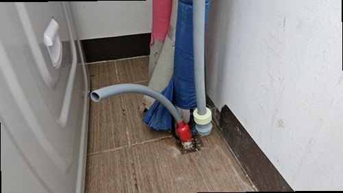 동두천 누수탐지 천장 얼룩과 벽면 습기를 확인하는 현장