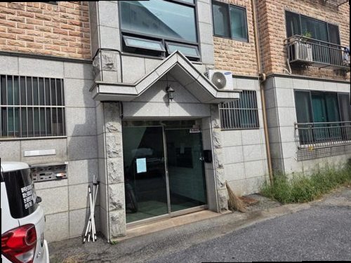 청주시 흥덕구 누수탐지 천장 얼룩과 벽면 수분 상태를 확인하는 현장 점검