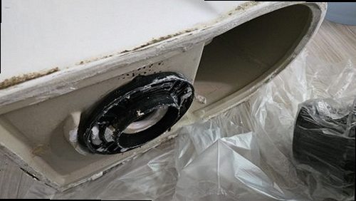 천안시 동남구 누수탐지 욕실 천장 누수 흔적과 수도계량기 상태를 확인하는 현장